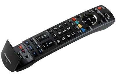 Điều khiển từ xa với các phím to và dễ bấm. Ảnh: Cnet.