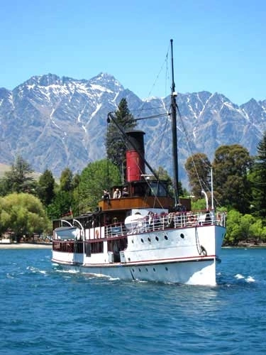 Màu sắc trung thực và phơi sáng chuẩn luôn là thế mạnh của các sản phẩm Canon, kể cả dòng compact. Ảnh: Cameralabs.