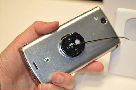 1000028207_SONY_ERICSSON_XPERIA_ARC_7.jp