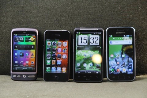 iPhone 4 và các mẫu di động HTC tăng giá ảnh hưởng của USD lên.