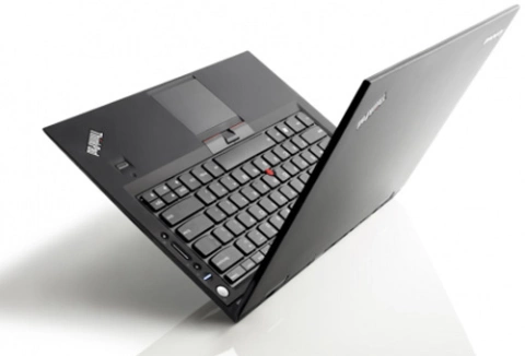 ThinkPad X1 với kiểu dáng siêu mỏng.