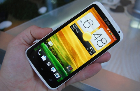 HTC One X.
