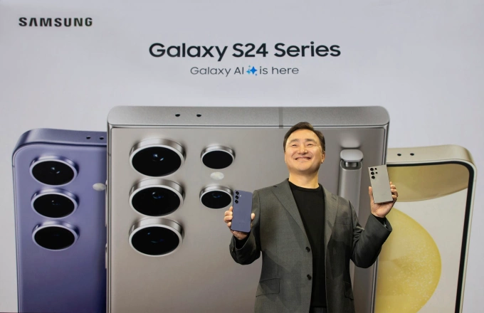 Ông TM Roh, Chủ tịch Samsung kiêm Giám đốc Ngành hàng MX giới thiệu Galaxy S24 series tại sự kiện Unpacked 2024 ngày 18/1. Ảnh: Samsung