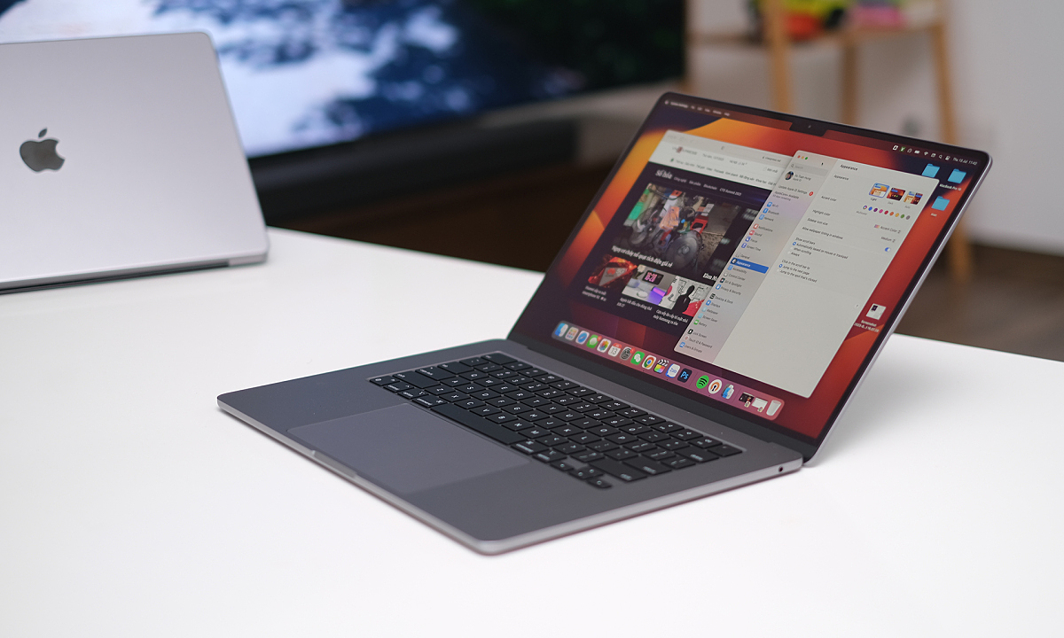 MacBook Air M2 giảm giá hơn 3 triệu đồng
