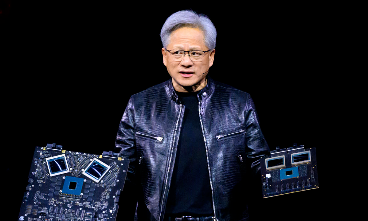 Ông lớn công nghệ tích cực gom chip AI